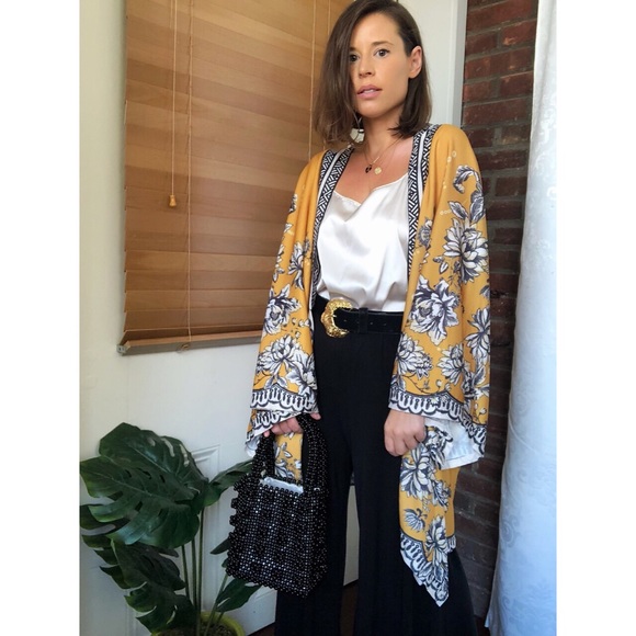 Last✨🆕Kaya Mustard Yellow Floral Kimono Cardigan - Picture 2 of 7